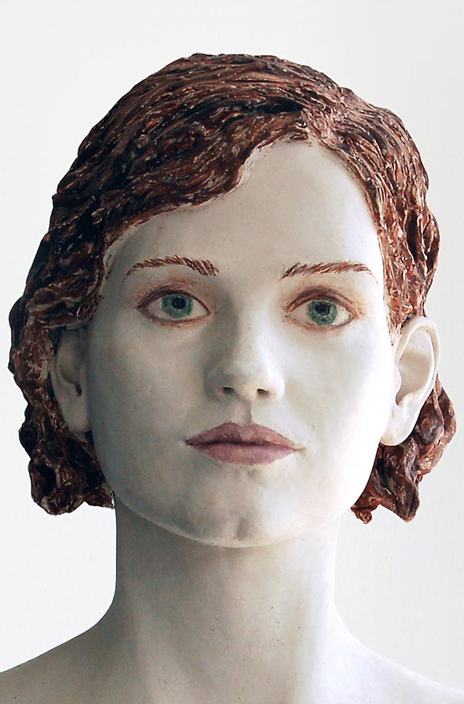 Liv, Terrakotta engobiert, 49x30x26 cm, 2020